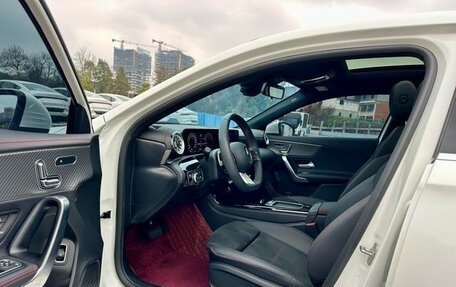 Mercedes-Benz A-Класс, 2023 год, 2 130 000 рублей, 7 фотография