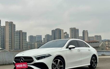 Mercedes-Benz A-Класс, 2023 год, 2 130 000 рублей, 3 фотография