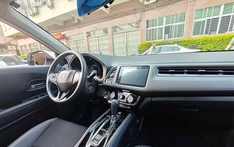 Honda Vezel, 2022 год, 1 600 000 рублей, 22 фотография