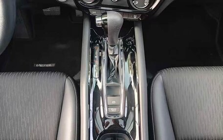 Honda Vezel, 2022 год, 1 600 000 рублей, 20 фотография