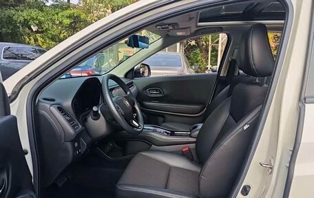 Honda Vezel, 2022 год, 1 600 000 рублей, 23 фотография