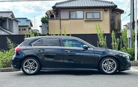 Mercedes-Benz A-Класс, 2023 год, 1 931 000 рублей, 3 фотография