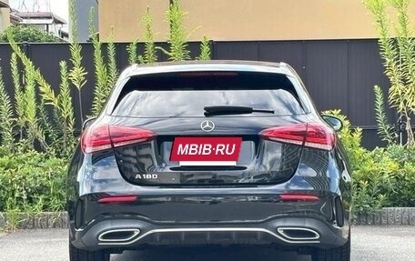 Mercedes-Benz A-Класс, 2023 год, 1 931 000 рублей, 6 фотография
