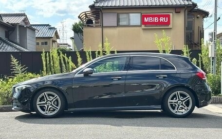 Mercedes-Benz A-Класс, 2023 год, 1 931 000 рублей, 4 фотография
