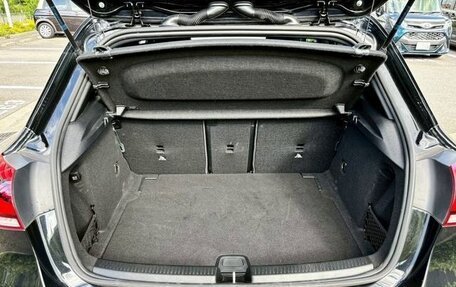 Mercedes-Benz A-Класс, 2023 год, 1 931 000 рублей, 19 фотография