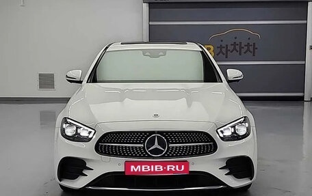 Mercedes-Benz E-Класс, 2022 год, 1 фотография