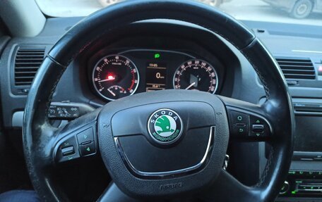 Skoda Octavia, 2012 год, 890 000 рублей, 10 фотография