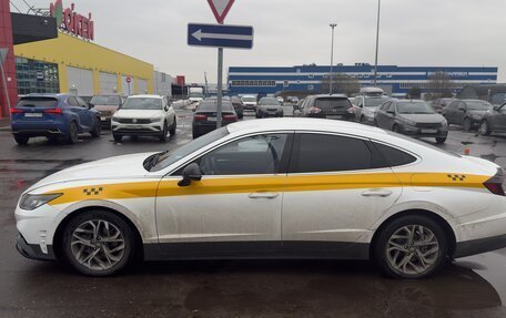 Hyundai Sonata VIII, 2021 год, 2 100 000 рублей, 3 фотография