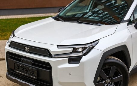 Toyota RAV4, 2025 год, 4 590 000 рублей, 2 фотография