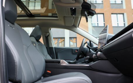 Toyota RAV4, 2025 год, 4 590 000 рублей, 17 фотография