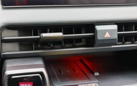 Toyota RAV4, 2025 год, 4 590 000 рублей, 25 фотография