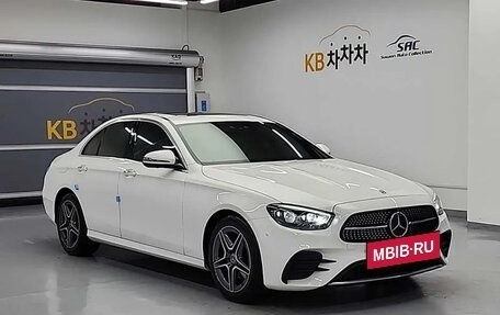 Mercedes-Benz E-Класс, 2022 год, 4 фотография