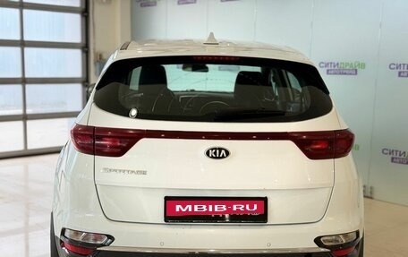 KIA Sportage IV рестайлинг, 2021 год, 1 690 000 рублей, 7 фотография