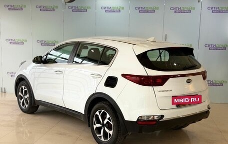KIA Sportage IV рестайлинг, 2021 год, 1 690 000 рублей, 5 фотография