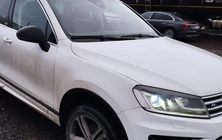 Volkswagen Touareg III, 2017 год, 3 460 000 рублей, 3 фотография