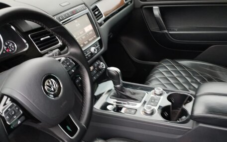 Volkswagen Touareg III, 2017 год, 3 460 000 рублей, 7 фотография