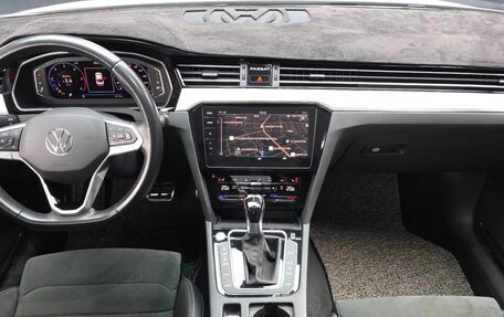 Volkswagen Passat B8 рестайлинг, 2022 год, 2 249 000 рублей, 8 фотография