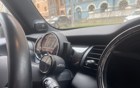 MINI Hatch, 2016 год, 2 390 000 рублей, 9 фотография