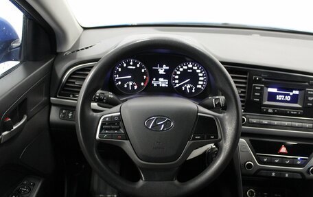 Hyundai Elantra VI рестайлинг, 2016 год, 1 360 000 рублей, 8 фотография