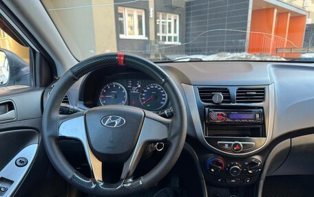 Hyundai Solaris II рестайлинг, 2015 год, 480 000 рублей, 11 фотография