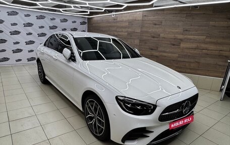 Mercedes-Benz E-Класс, 2021 год, 6 000 000 рублей, 3 фотография