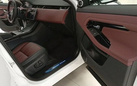 Land Rover Range Rover Evoque II, 2025 год, 5 950 000 рублей, 6 фотография