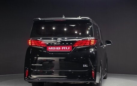 Toyota Alphard, 2025 год, 15 490 000 рублей, 4 фотография