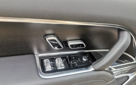 Land Rover Range Rover IV рестайлинг, 2023 год, 24 950 000 рублей, 16 фотография