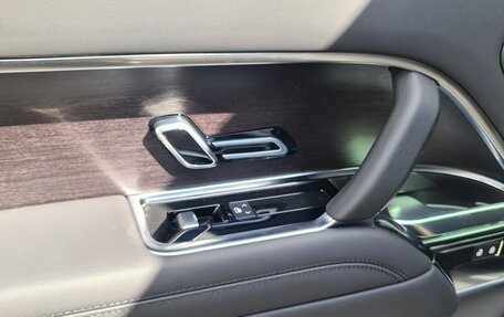 Land Rover Range Rover IV рестайлинг, 2023 год, 24 950 000 рублей, 22 фотография