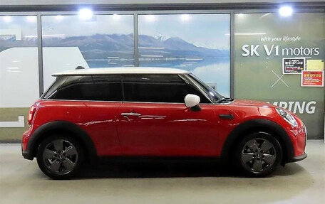 MINI Hatch, 2022 год, 1 490 000 рублей, 3 фотография