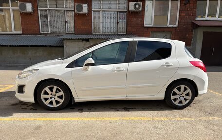 Peugeot 308 II, 2011 год, 725 000 рублей, 3 фотография