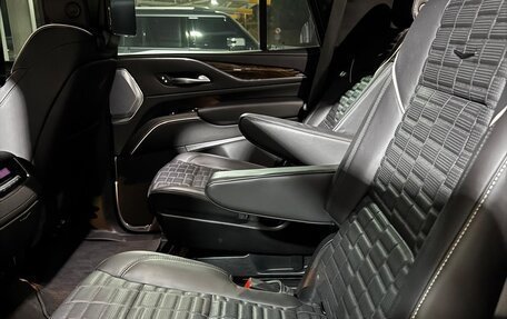 Cadillac Escalade V, 2024 год, 9 760 000 рублей, 10 фотография