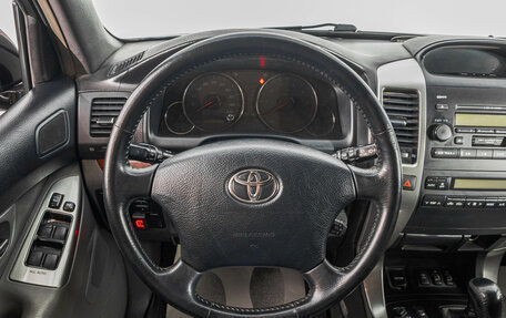 Toyota Land Cruiser Prado 120 рестайлинг, 2007 год, 1 929 000 рублей, 15 фотография