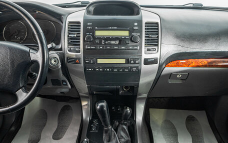 Toyota Land Cruiser Prado 120 рестайлинг, 2007 год, 1 929 000 рублей, 17 фотография