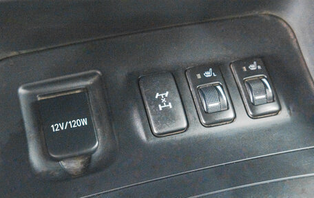 Toyota Land Cruiser Prado 120 рестайлинг, 2007 год, 1 929 000 рублей, 19 фотография