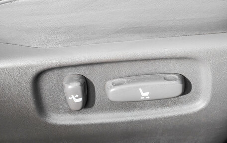 Toyota Land Cruiser Prado 120 рестайлинг, 2007 год, 1 929 000 рублей, 24 фотография