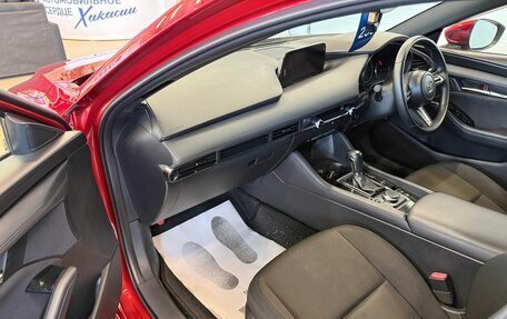 Mazda 3, 2019 год, 1 749 900 рублей, 12 фотография