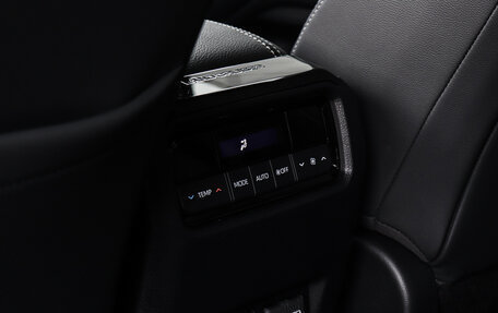 Toyota Land Cruiser Prado, 2025 год, 12 890 000 рублей, 24 фотография