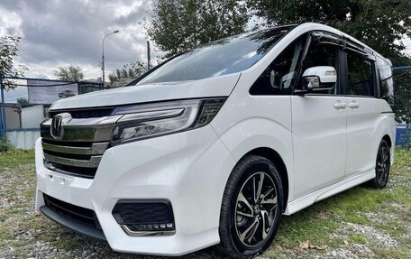 Honda Stepwgn IV, 2021 год, 1 890 000 рублей, 1 фотография