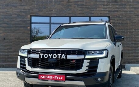 Toyota Land Cruiser, 2021 год, 10 800 000 рублей, 1 фотография