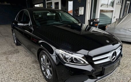 Mercedes-Benz C-Класс, 2018 год, 2 000 000 рублей, 1 фотография