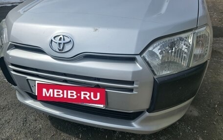 Toyota Probox I, 2016 год, 915 000 рублей, 2 фотография