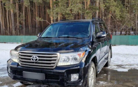 Toyota Land Cruiser 200, 2013 год, 3 750 000 рублей, 1 фотография