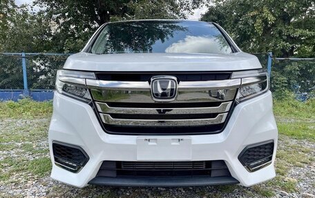 Honda Stepwgn IV, 2021 год, 1 890 000 рублей, 2 фотография