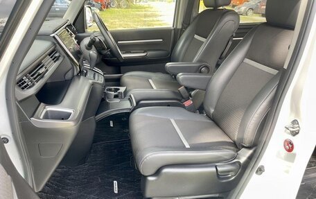 Honda Stepwgn IV, 2021 год, 1 890 000 рублей, 10 фотография