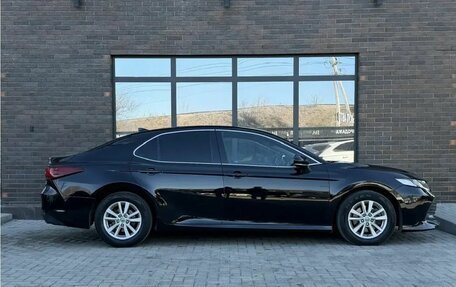 Toyota Camry, 2018 год, 2 240 000 рублей, 5 фотография