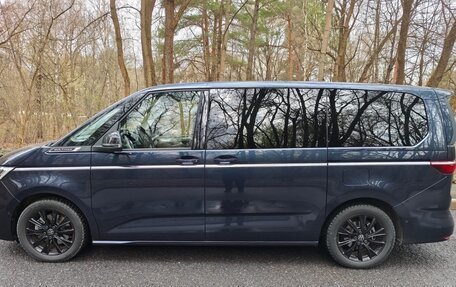 Volkswagen Multivan, 2024 год, 9 450 000 рублей, 8 фотография