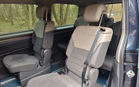 Volkswagen Multivan, 2024 год, 9 450 000 рублей, 10 фотография