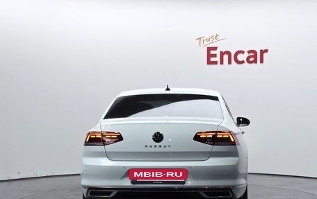 Volkswagen Passat B8 рестайлинг, 2022 год, 2 368 000 рублей, 4 фотография