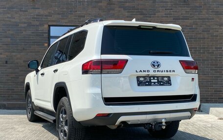 Toyota Land Cruiser, 2021 год, 10 800 000 рублей, 3 фотография